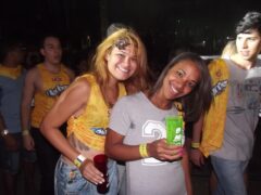 Oktober 10 Anos